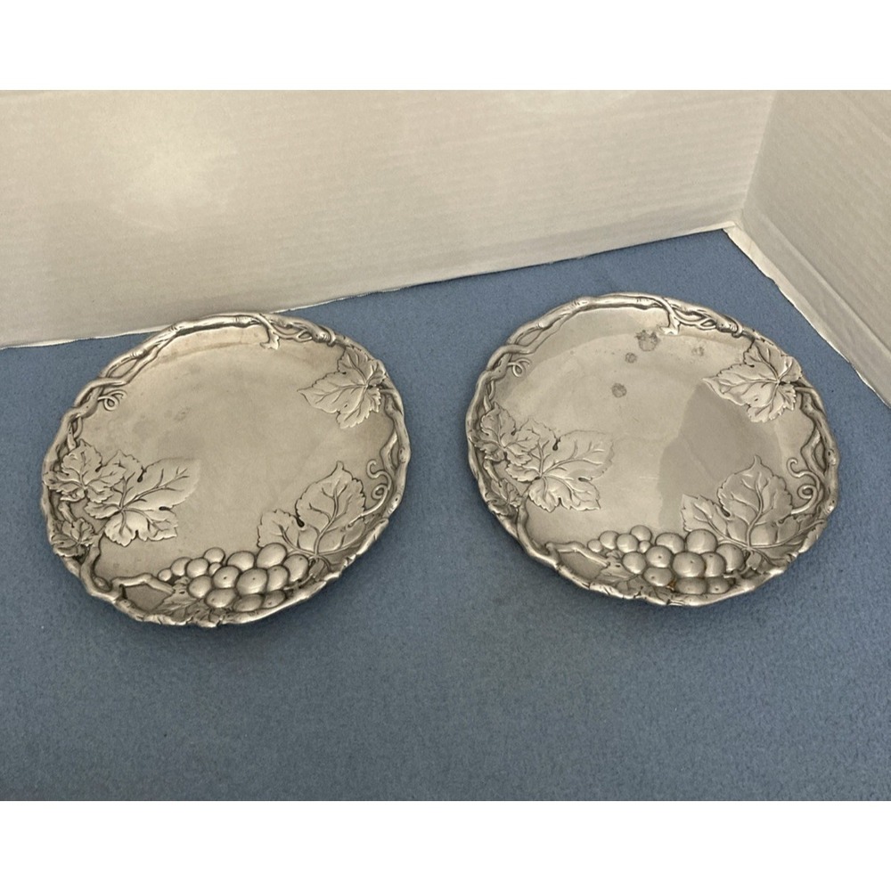 Arthur Court Signature Silver Cast Aluminum Grape Patterned 8" Plate - Set of 2